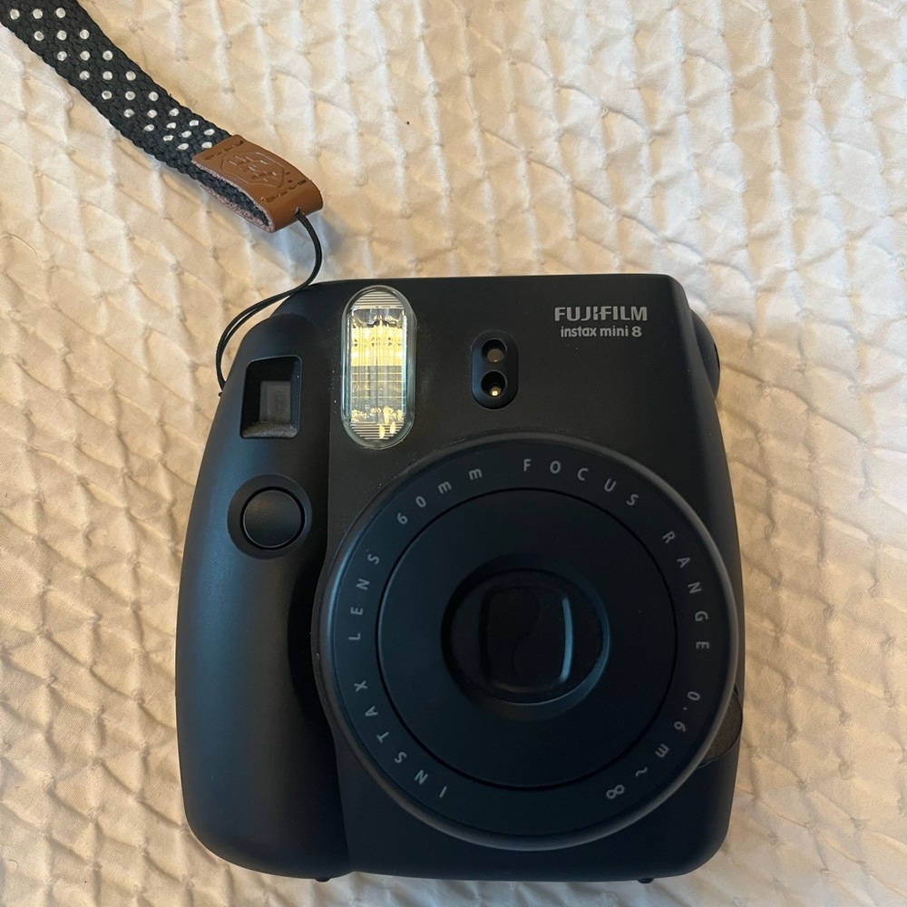 fujifilm instax mini 8 camera